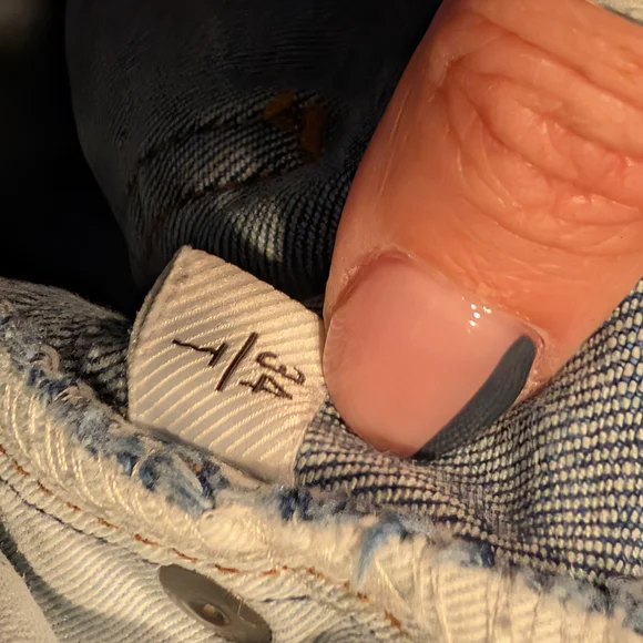 Lot Of Women's Tall 2xl And 34 Tall 18 Tall Tops, Sweaters And Jeans - Picture 2 of 13